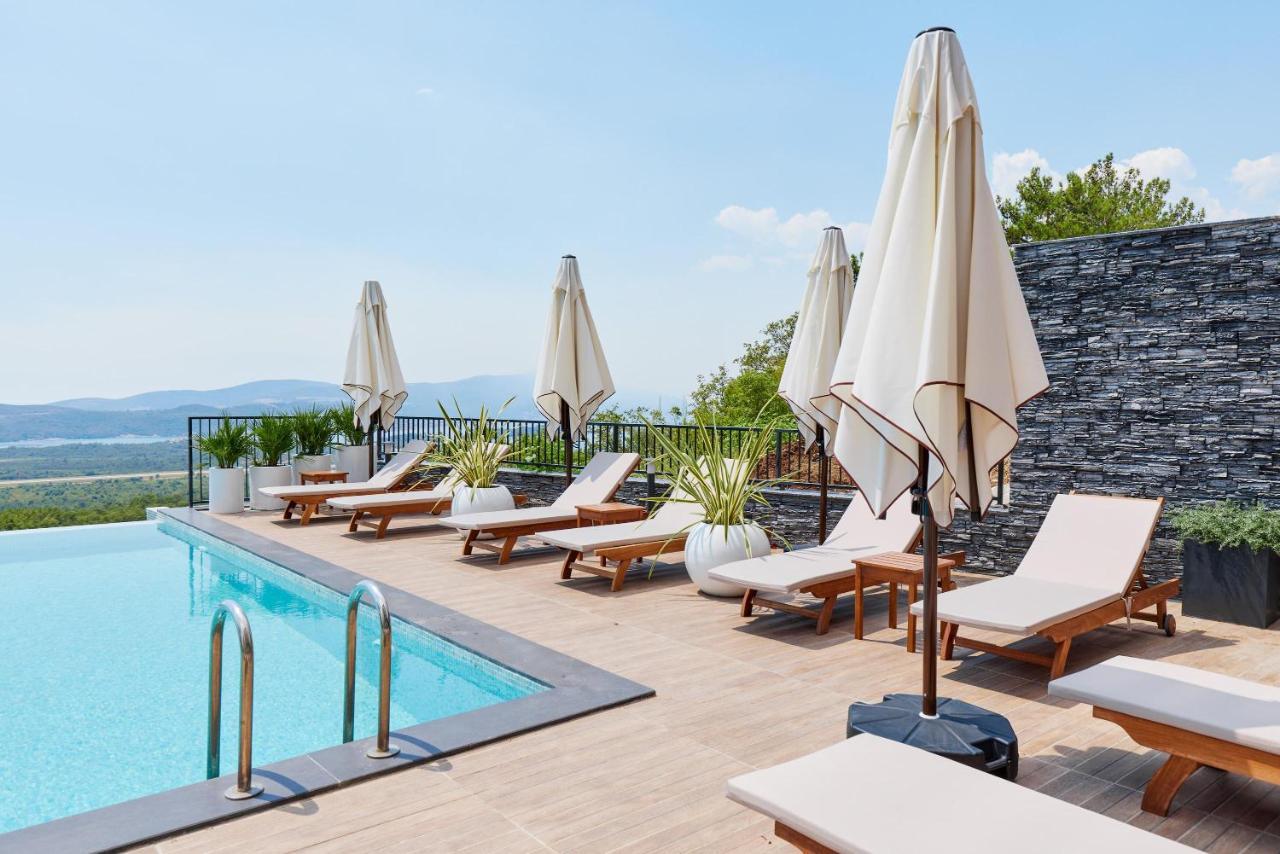 Bayview Hills Luxury Residences Tivat Buitenkant foto