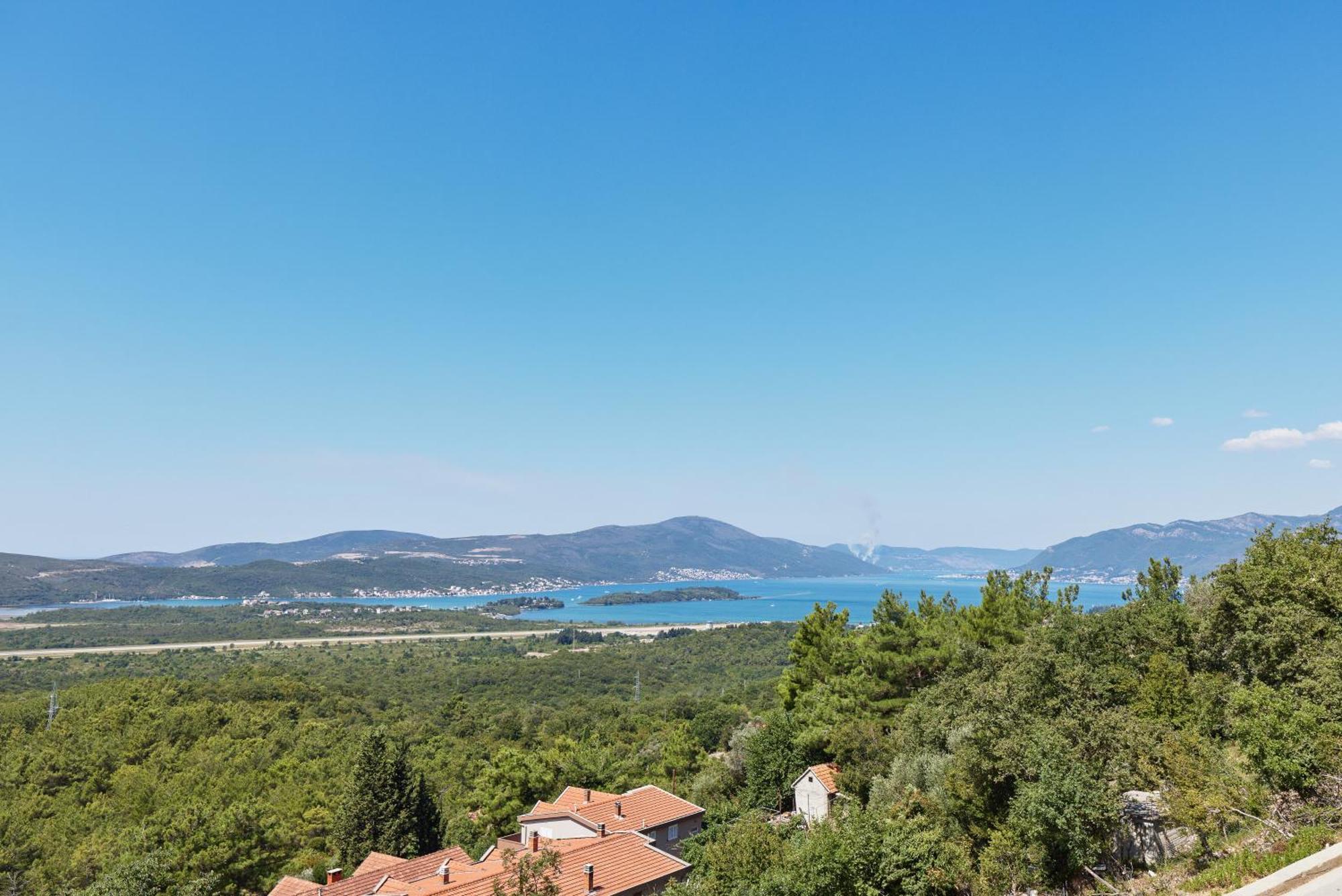 Bayview Hills Luxury Residences Tivat Buitenkant foto