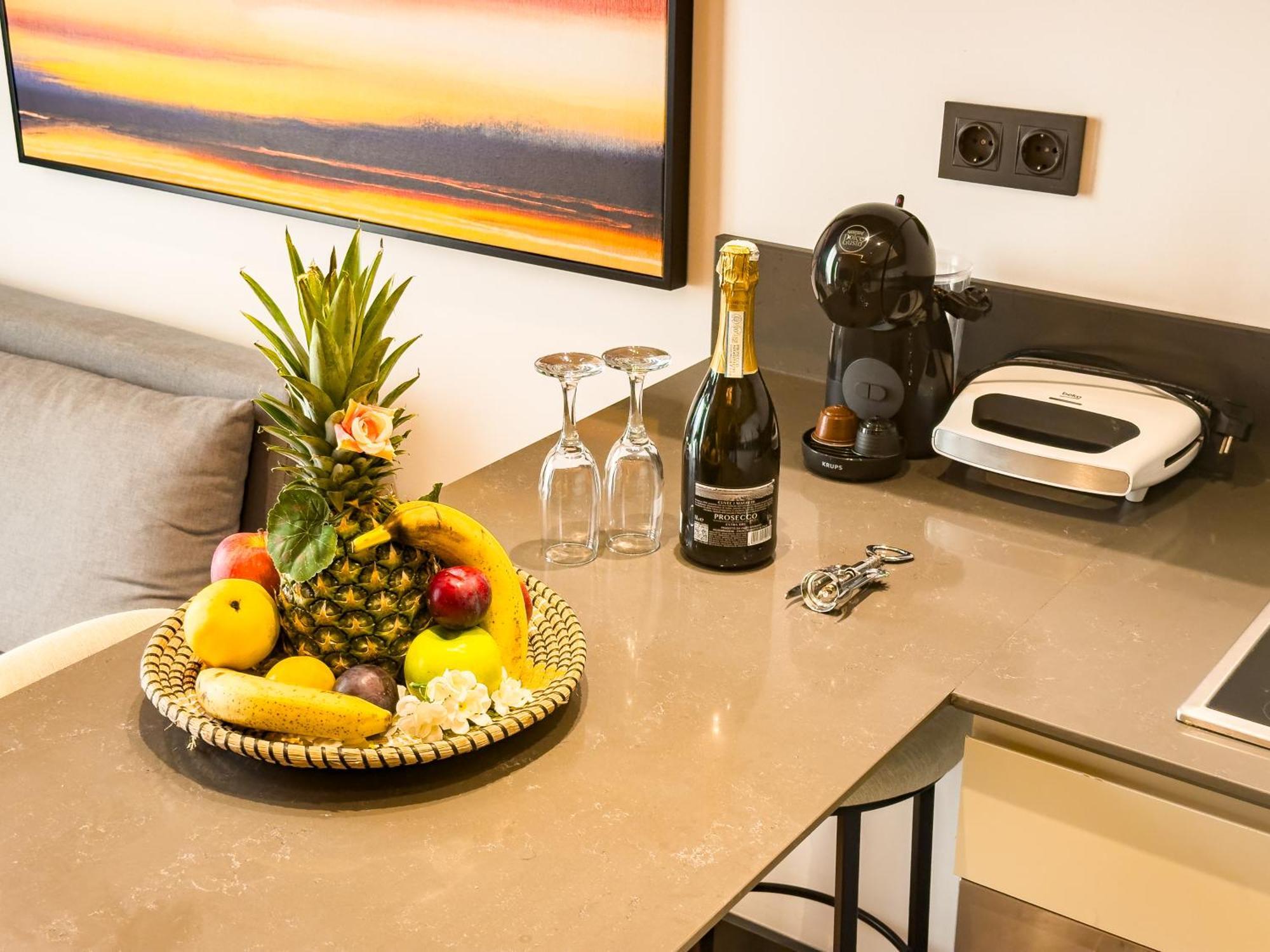 Bayview Hills Luxury Residences Tivat Buitenkant foto